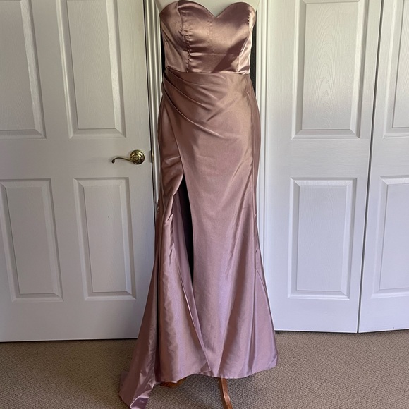 Adilah Rose Gold Gown - Picture 2 of 13